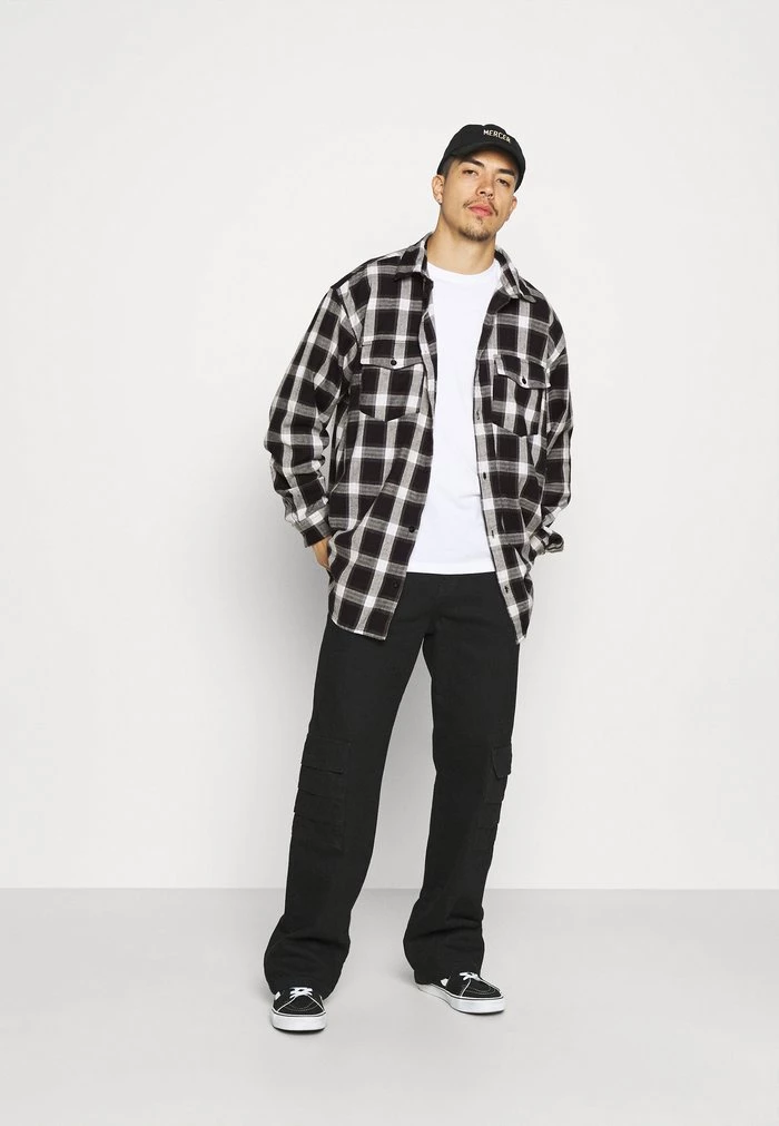 Mennace ROSEBOWL BANDANA AND CHECK SHIRT - Shirt - Black 4 Mennace ROSEBOWL BANDANA AND CHECK SHIRT - Shirt - Black - Image 2