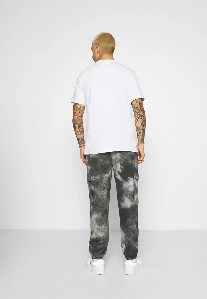 Mennace TIE DYE TEXTURE MIX - Tracksuit Bottoms - Charcoal 5 Mennace TIE DYE TEXTURE MIX - Tracksuit Bottoms - Charcoal - Image 3