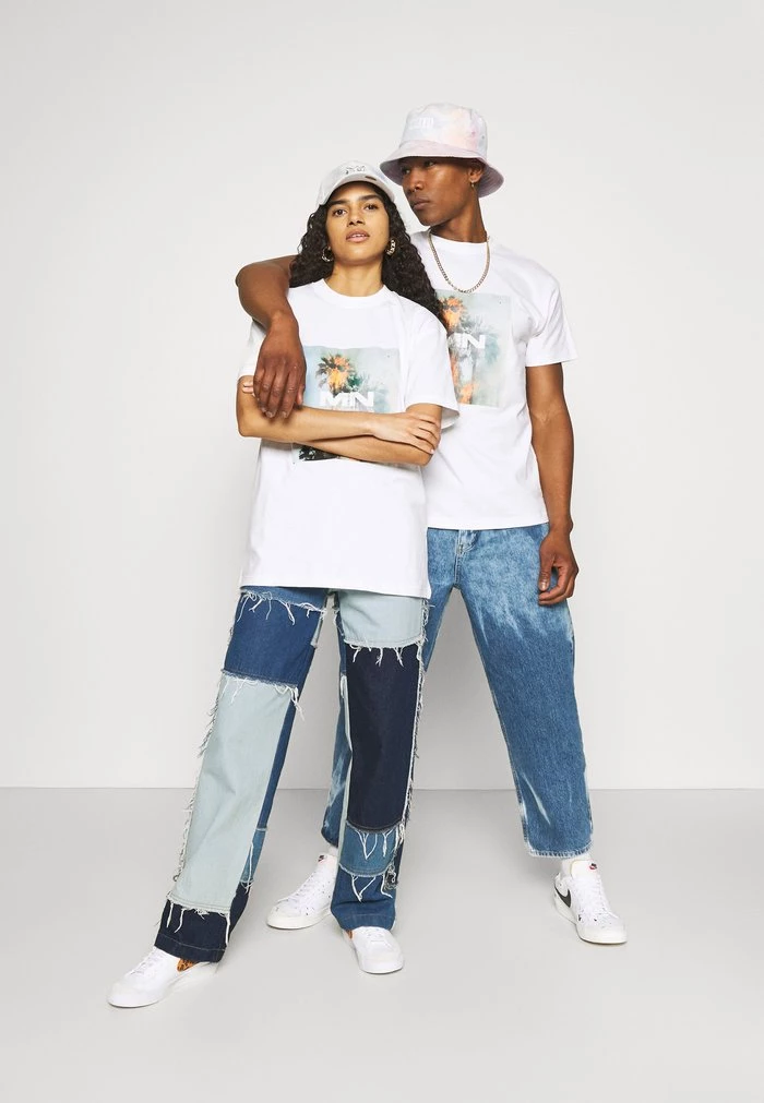 Mennace BURNING PALM TREE REGULAR UNISEX - Print T-shirt - White 4 Mennace BURNING PALM TREE REGULAR UNISEX - Print T-shirt - White - Image 2