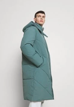Mennace EVIAN QUILTED MID LENGTH PUFFER JACKET UNISEX - Winter Coat - Green -Mennace Shop Online 06cc5b8ce7344ee3b740258141c98525