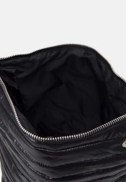 Mennace QUILTED FOLDOVER BACKPACK UNISEX - Rucksack - Black -Mennace Shop Online 0c9071fe97024285bfd0fdcfe0f1ec1f