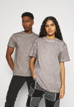 Mennace ON THE RUN PIGMENT DYE UNISEX - Print T-shirt - Dark Grey