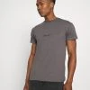 Mennace ESSENTIAL REGULAR TEE - Basic T-shirt - Charcoal 2 Mennace ESSENTIAL REGULAR TEE - Basic T-shirt - Charcoal -Mennace Shop Online 1b83260dbcc94d83a8a25f5d4bd31c86