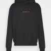 Mennace ESSENTIAL REGULAR HOODIE UNISEX - Hoodie - Black 2 Mennace ESSENTIAL REGULAR HOODIE UNISEX - Hoodie - Black -Mennace Shop Online 1ba9ebff318c4ed286b872368c3b3eb9