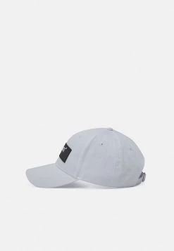 Mennace BADGE BASEBALL - Cap - White -Mennace Shop Online 2262d446b10b4ac490c67a1a6abdee99