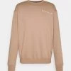 Mennace ESSENTIAL UNISEX - Sweatshirt - Sand 2 Mennace ESSENTIAL UNISEX - Sweatshirt - Sand -Mennace Shop Online 3d716971c6964bdfb5a264bff581db8c