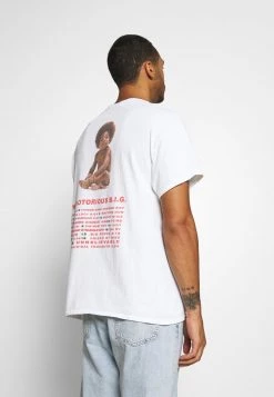 Mennace BIGGIE BACK OVERSIZED WASHED TEE - Print T-shirt - White Washed 9 Mennace BIGGIE BACK OVERSIZED WASHED TEE - Print T-shirt - White Washed -Mennace Shop Online 4ea3c695b0d64eea88c72b3355500a58