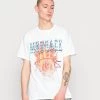 Mennace BURNING HOOP REGULAR - Print T-shirt - White 1 Mennace BURNING HOOP REGULAR - Print T-shirt - White -Mennace Shop Online 684f60ecd587479daf91415cc5326c41