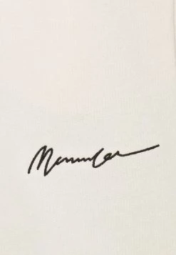 Mennace ESSENTIAL REGULAR SUNISEX - Shorts - Cream -Mennace Shop Online 7026b6bbe43e470e8ceef49f21ce2992