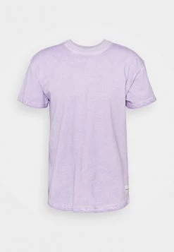 Mennace ON THE RUN TAB REGULAR - Print T-shirt - Lilac 12 Mennace ON THE RUN TAB REGULAR - Print T-shirt - Lilac -Mennace Shop Online 70db2c30ab6a42dda89fec0001a73dbd