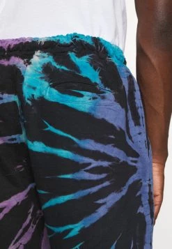 Mennace SUNDAZE TIE DYE REGULAR SHORT - Shorts - Multi -Mennace Shop Online 7133fdeac84a402a848b44f451a9ca8e