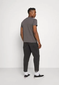 Mennace ESSENTIAL REGULAR TEE - Basic T-shirt - Charcoal -Mennace Shop Online 715afccea7b84f64a77cfa608592970f