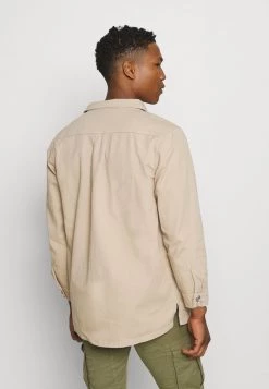 Mennace AFTERMATH DOUBLE POCKET - Shirt - Beige 10 Mennace AFTERMATH DOUBLE POCKET - Shirt - Beige -Mennace Shop Online 79c0c47dbea6440d93ee5d77ad0024db