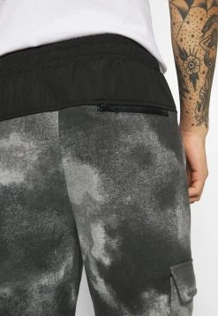 Mennace TIE DYE TEXTURE MIX - Tracksuit Bottoms - Charcoal 14 Mennace TIE DYE TEXTURE MIX - Tracksuit Bottoms - Charcoal -Mennace Shop Online 7d8285f16a6549f28e3bede5230d16a2