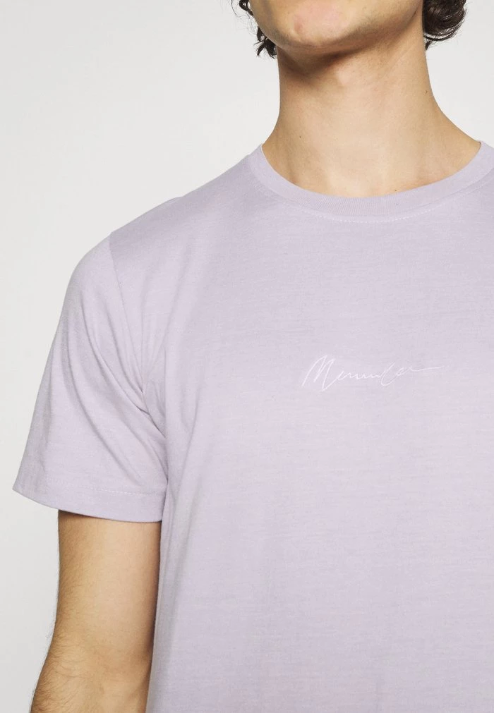 Mennace UNISEX ESSENTIAL DROP SHOULDER SS T SHIRT - Print T-shirt - Purple 8 Mennace UNISEX ESSENTIAL DROP SHOULDER SS T SHIRT - Print T-shirt - Purple - Image 6