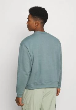 Mennace ESSENTIAL SIGNATURE HIGH NECK UNISEX - Sweatshirt - Petrol 12 Mennace ESSENTIAL SIGNATURE HIGH NECK UNISEX - Sweatshirt - Petrol -Mennace Shop Online 877fc0087cf9474c9866cef365483a9e