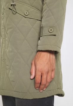 MENNACE EVIAN QUILTED JACKET - Winter Coat - Green 12 MENNACE EVIAN QUILTED JACKET - Winter Coat - Green -Mennace Shop Online a456259a8e9740e599d2d54f8f50379f