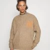 Mennace HENNESSEY - Jumper - Sand 1 Mennace HENNESSEY - Jumper - Sand -Mennace Shop Online a9016b8cd6df4f1c8ac860918da43ba7