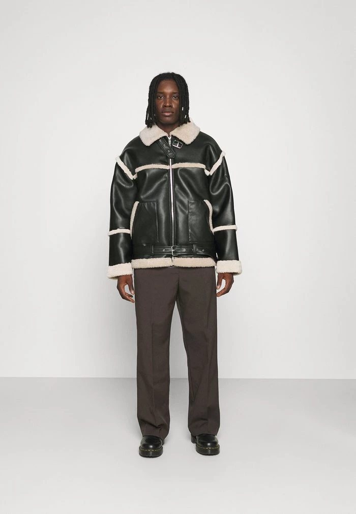 Mennace HENNESSEY EXPOSED SEAM AVIATOR JACKET - Faux Leather Jacket - Black 4 Mennace HENNESSEY EXPOSED SEAM AVIATOR JACKET - Faux Leather Jacket - Black - Image 2