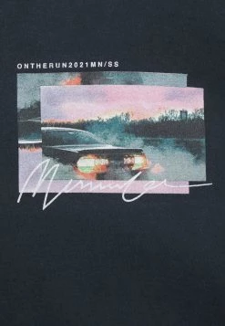 Mennace TAIL LIGHT - Long Sleeved Top - Washed Black -Mennace Shop Online b2af8e0bf3084787963597d21c0131a9