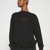 Mennace ESSENTIAL REGULAR UNISEX - Sweatshirt - Black 2 Mennace ESSENTIAL REGULAR UNISEX - Sweatshirt - Black -Mennace Shop Online b420a47198074b49a11ee9a93d649e16
