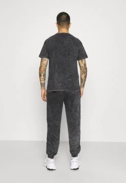 Mennace ROSEBOWL BANDANA REGULAR JOGGER - Tracksuit Bottoms - Black