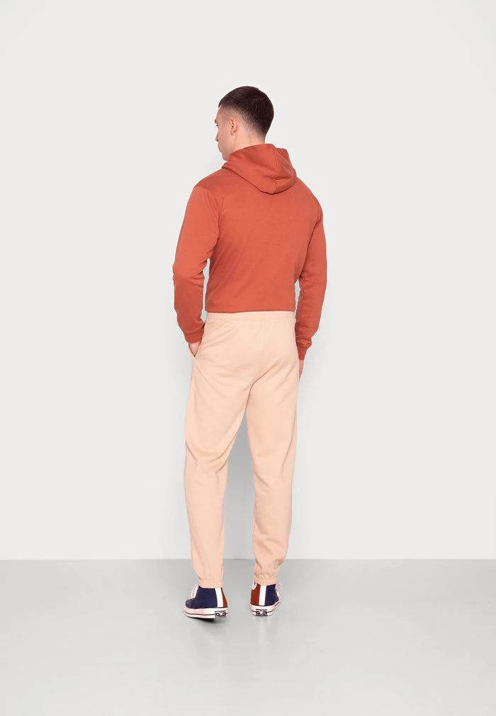 MENNACE ESSENTIAL REGULAR JOGGER UNISEX - Tracksuit Bottoms - Light Brown 5 MENNACE ESSENTIAL REGULAR JOGGER UNISEX - Tracksuit Bottoms - Light Brown - Image 3
