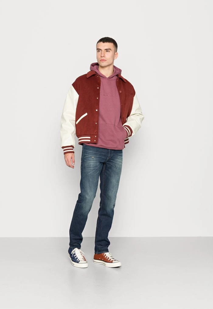 MENNACE ESSENTIAL HOODIE UNISEX - Hoodie - Burgundy 4 MENNACE ESSENTIAL HOODIE UNISEX - Hoodie - Burgundy - Image 2