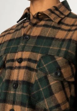 MENNACE BRUSH CHECK OVERSHIRT - Summer Jacket - Green 11 MENNACE BRUSH CHECK OVERSHIRT - Summer Jacket - Green -Mennace Shop Online f6722420e43e4c63b7f39d01d260792f