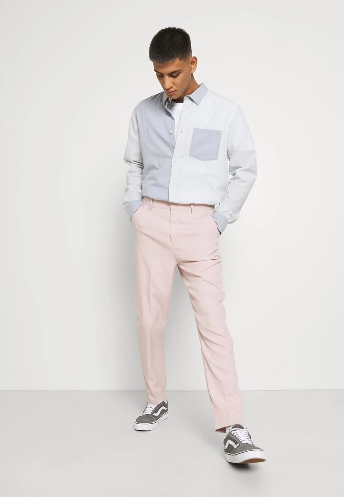 Mennace SUNDAZE TAPERED FIT SUIT TROUSER - Chinos - Pink 6 Mennace SUNDAZE TAPERED FIT SUIT TROUSER - Chinos - Pink - Image 4