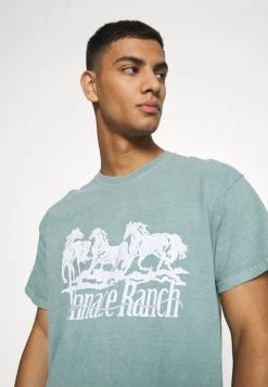 Mennace ROSEBOWL RANCH REGULAR - Print T-shirt - Light Blue 13 Mennace ROSEBOWL RANCH REGULAR - Print T-shirt - Light Blue -Mennace Shop Online ff4b76f150d34ba9be201fdeb21af81c